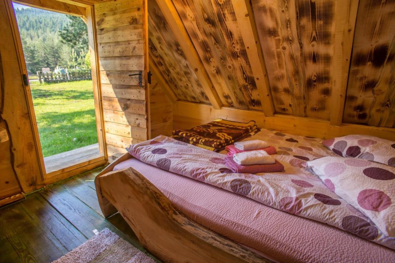 Eco Camp Chalets Pod Gorom Žabljak Eksteriør billede