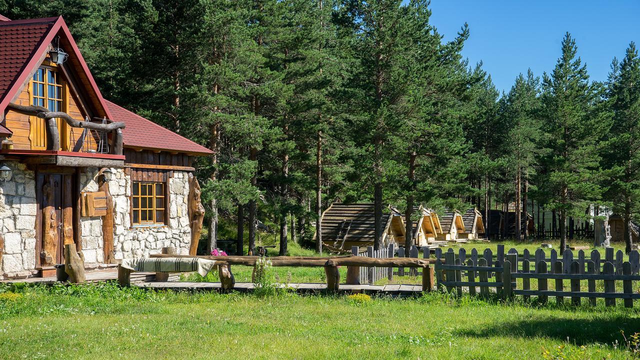 Eco Camp Chalets Pod Gorom Žabljak Eksteriør billede
