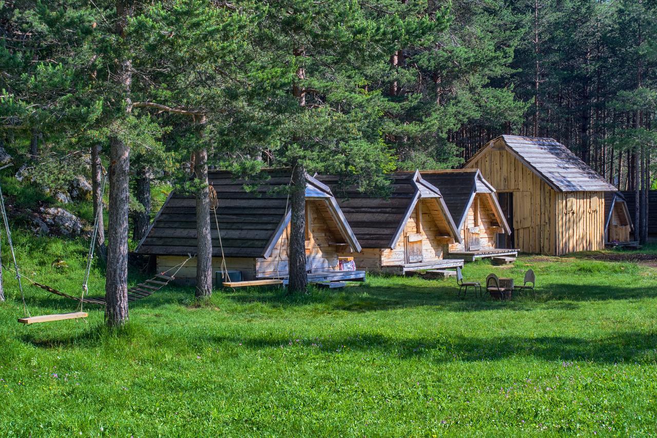 Eco Camp Chalets Pod Gorom Žabljak Eksteriør billede