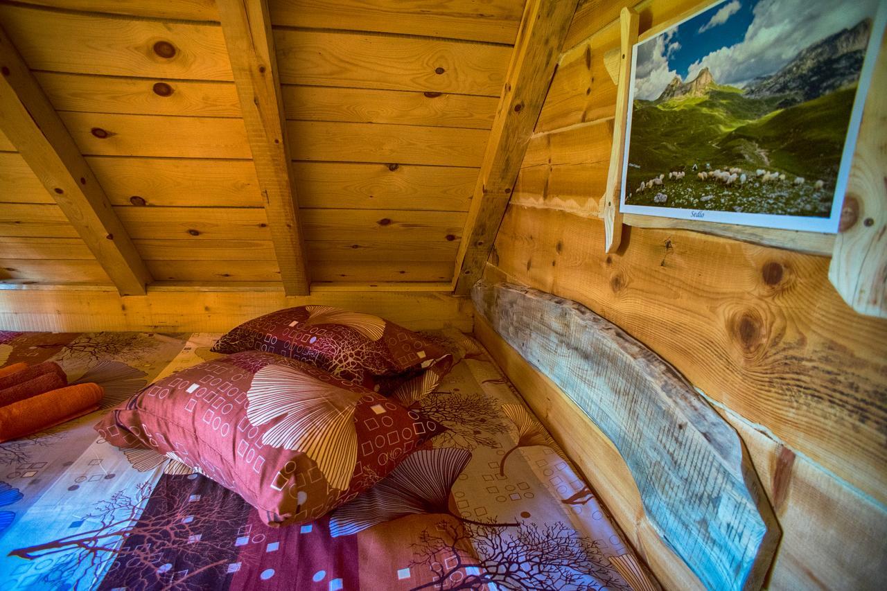 Eco Camp Chalets Pod Gorom Žabljak Eksteriør billede